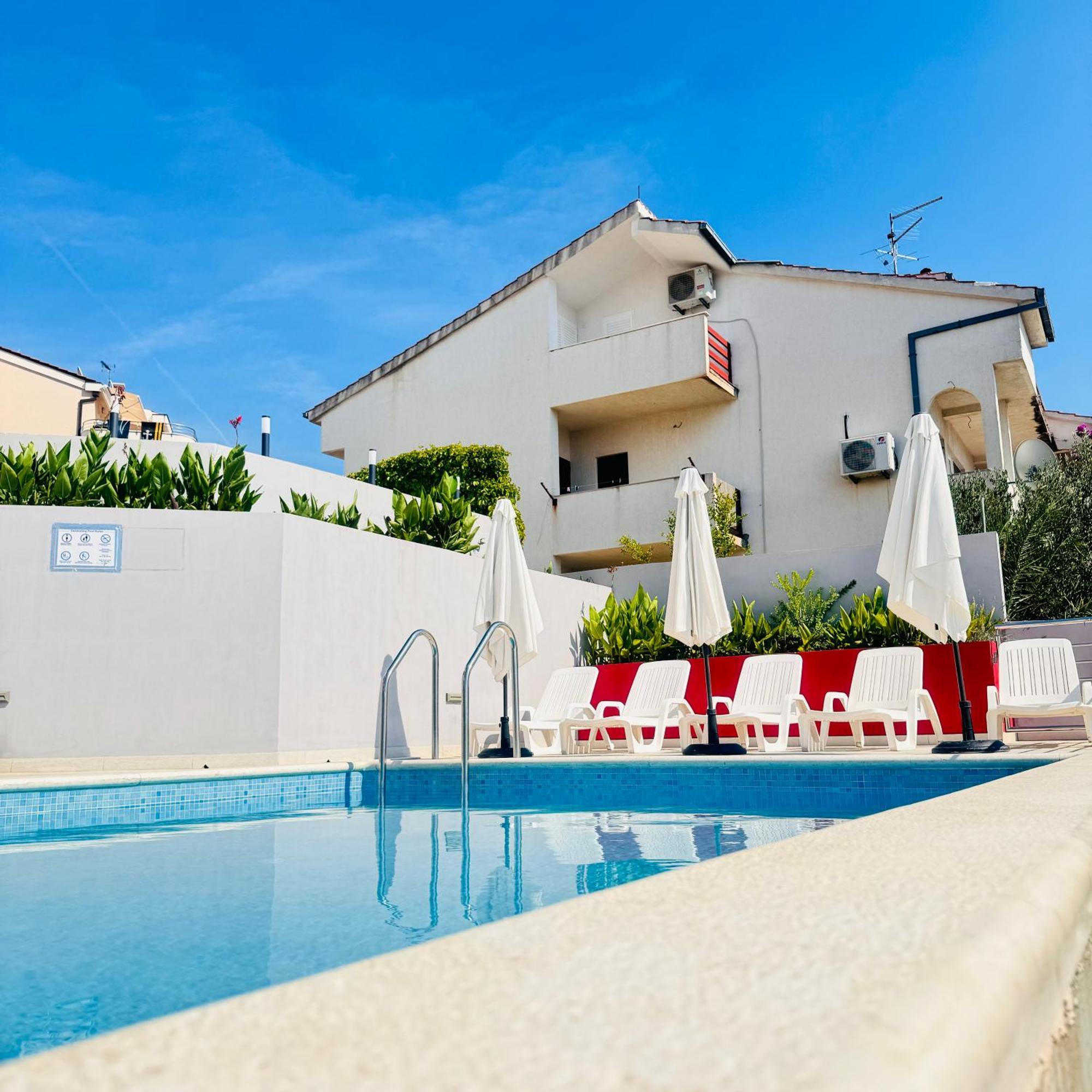 Luxury Apartments Villa Lenka Podstrana Esterno foto